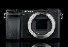 索尼 ILCE-6300套機(E 50mm f/1.8 OS